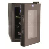 Enfriador - conservador de vinos marca haier con capacidad de 6 botellas