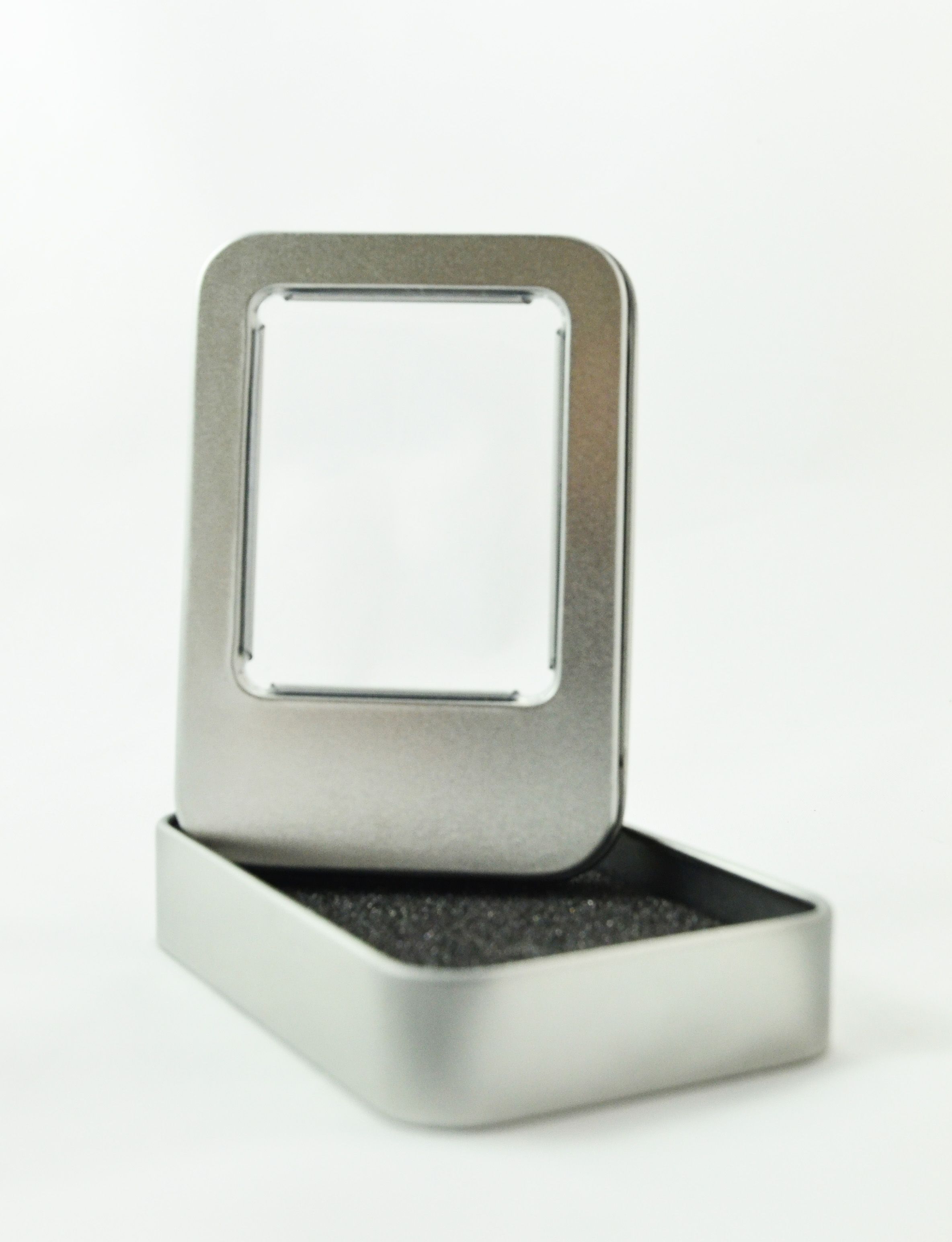 ESTUCHE METÁLICO CON VENTANA | Articulos Promocionales