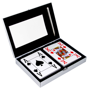 SET DE NAIPES, PORTANOTAS Y PLUMA METALICA EN ESTUCHE DE ALUMINIO | Articulos Promocionales